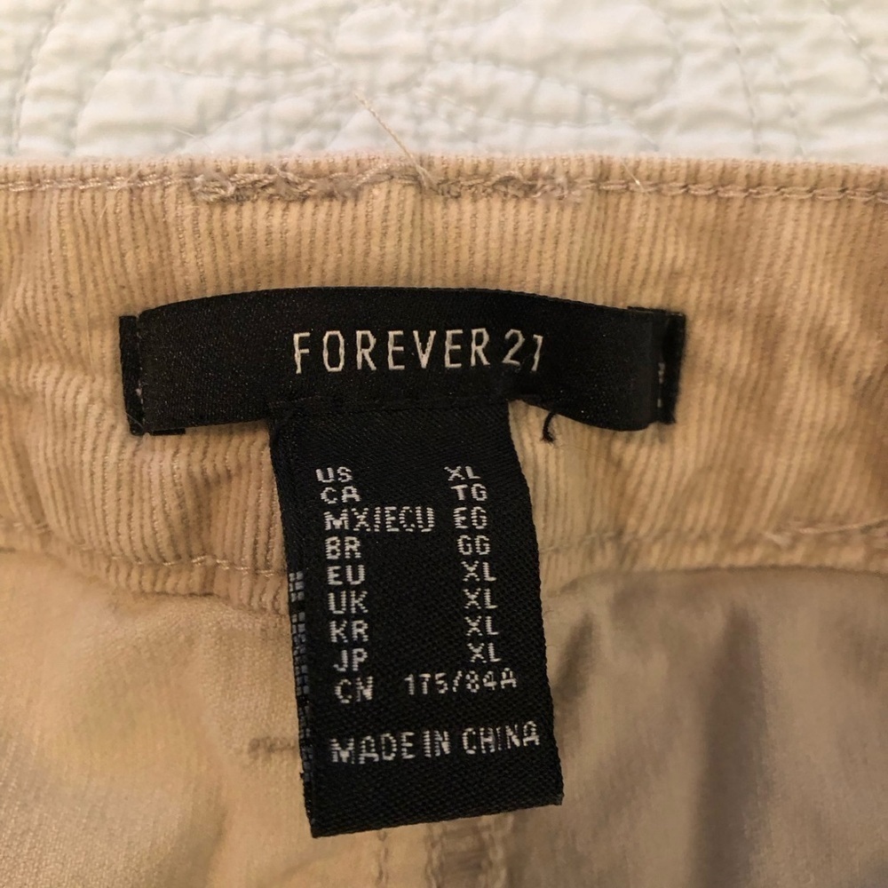 Bell bottom corduroy jeans pants. Women’s size 30 X 31. - Picture 7 of 11